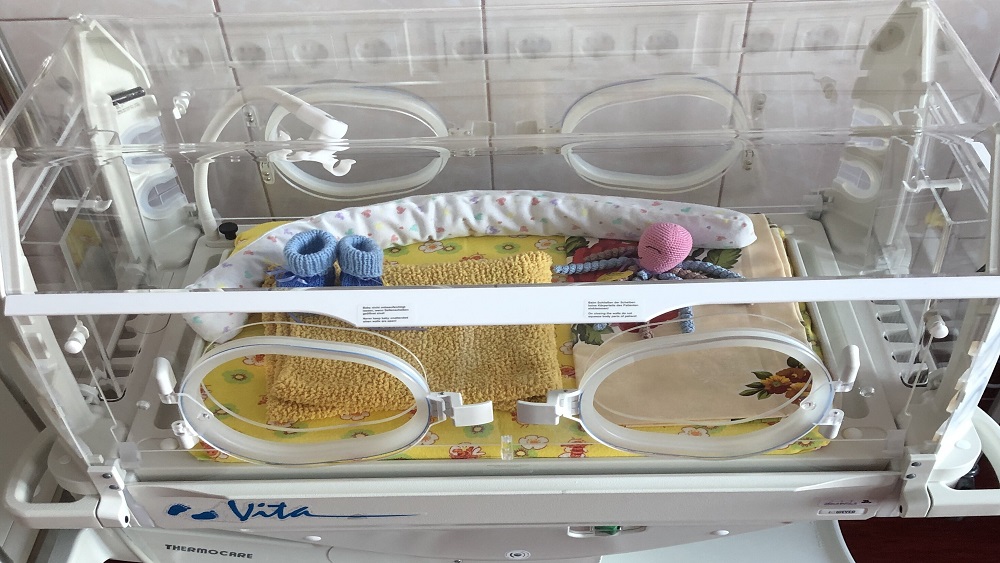 Jēkabpils reģionālajai slimnīcai – trīs jauni inkubatori jaundzimušajiem