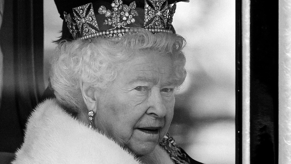Mirusi Lielbritānijas karaliene Elizabete II