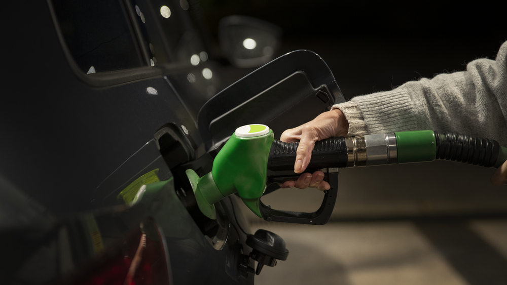 Baltijas valstīs samazinās degvielas cenas