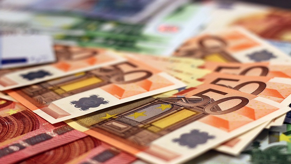 Finanšu iestāžu peļņa pērn sasniegusi 326,3 miljonus eiro
