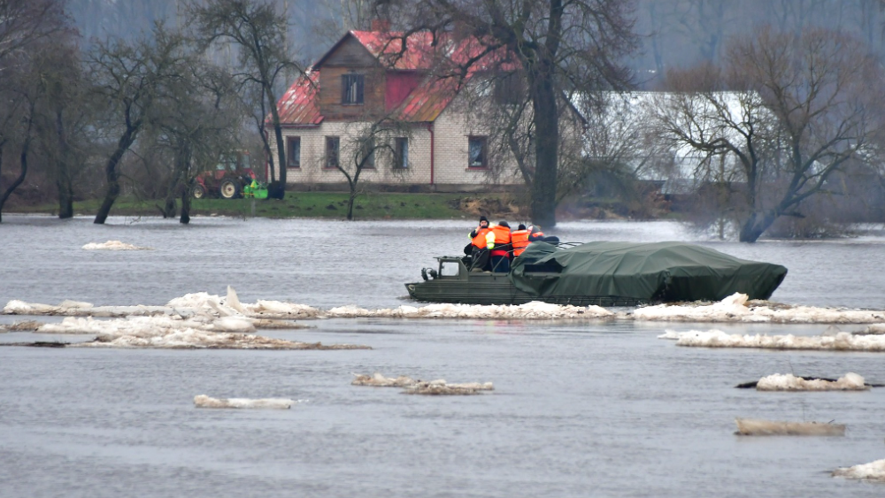 Jēkabpils novadā plūdu radīto zaudējumu kompensēšanai iedzīvotājiem jau izmaksāti vairāk kā 160 000 eiro