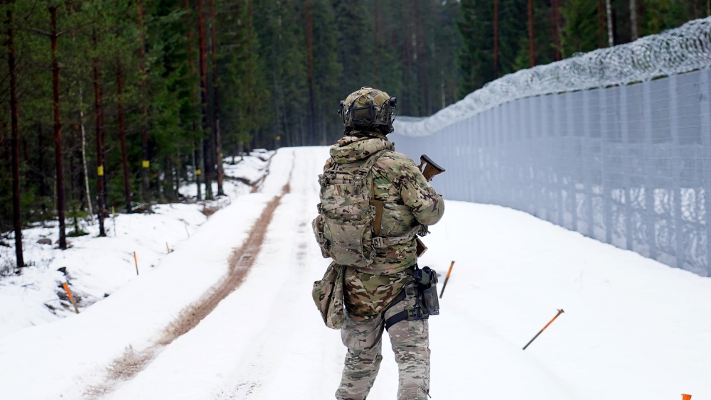 Atjaunos pastiprinātu Latvijas un Baltkrievijas robežas apsardzību