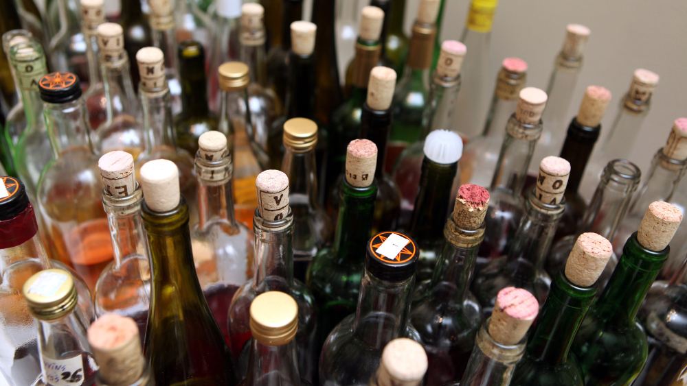 Atbalsta jaunus alkohola tirgošanas laika ierobežojumus