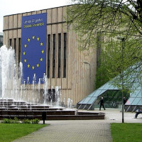 Iedzīvotāji dalās domās par Latviju Eiropas Savienībā