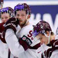 Latvijas hokejistu gaitas pasaules čempionātā apraujas ar zaudējumu ASV